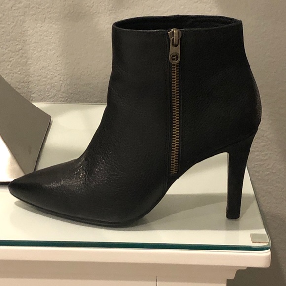 Liebeskind Boots - Picture 8 of 8